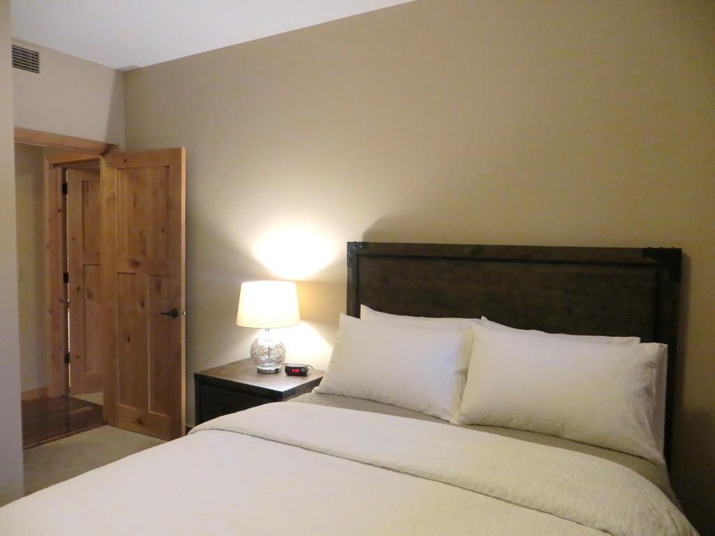 Luxury Canmore Vacations Ruang foto